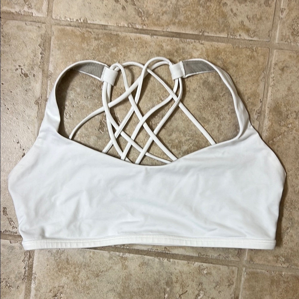 Women's Lululemon Free to Be Bra! Worn Once!